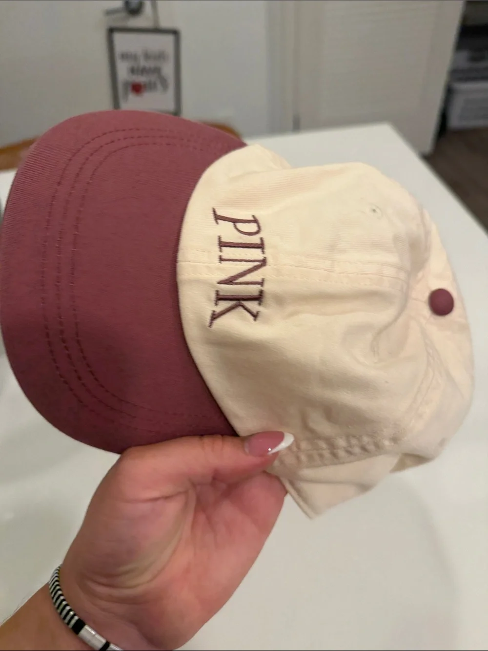NWT PINK Victoria's Secret Two-Tone Cap - 🧢 Cream & Dusty Rose